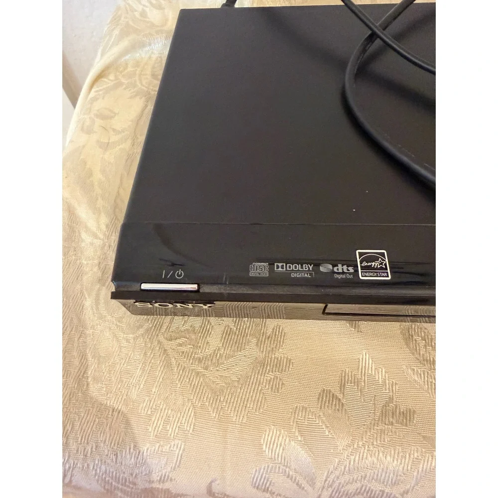Sony DVP-SR510H DVD Player HDMI 1080p Precision Cinema Progressive Black